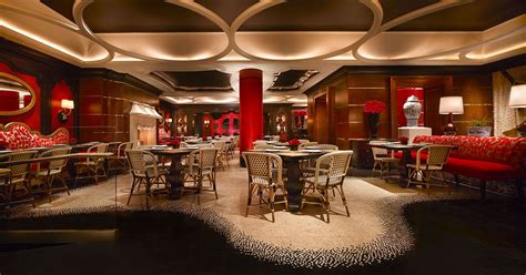 red 8 las vegas